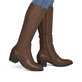Braune Rieker Damen Hochschaftstiefel 73955-22 aus Glattleder mit Reißverschluss. Schuh am Fuß.