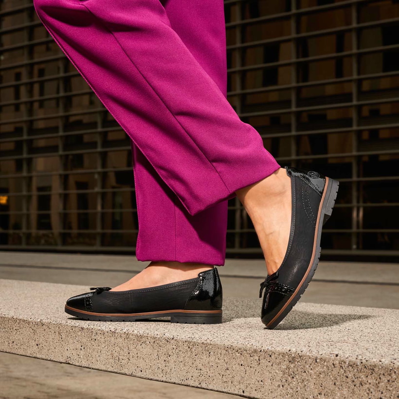 Rieker Stylische und bequeme Damen & Herrenschuhe