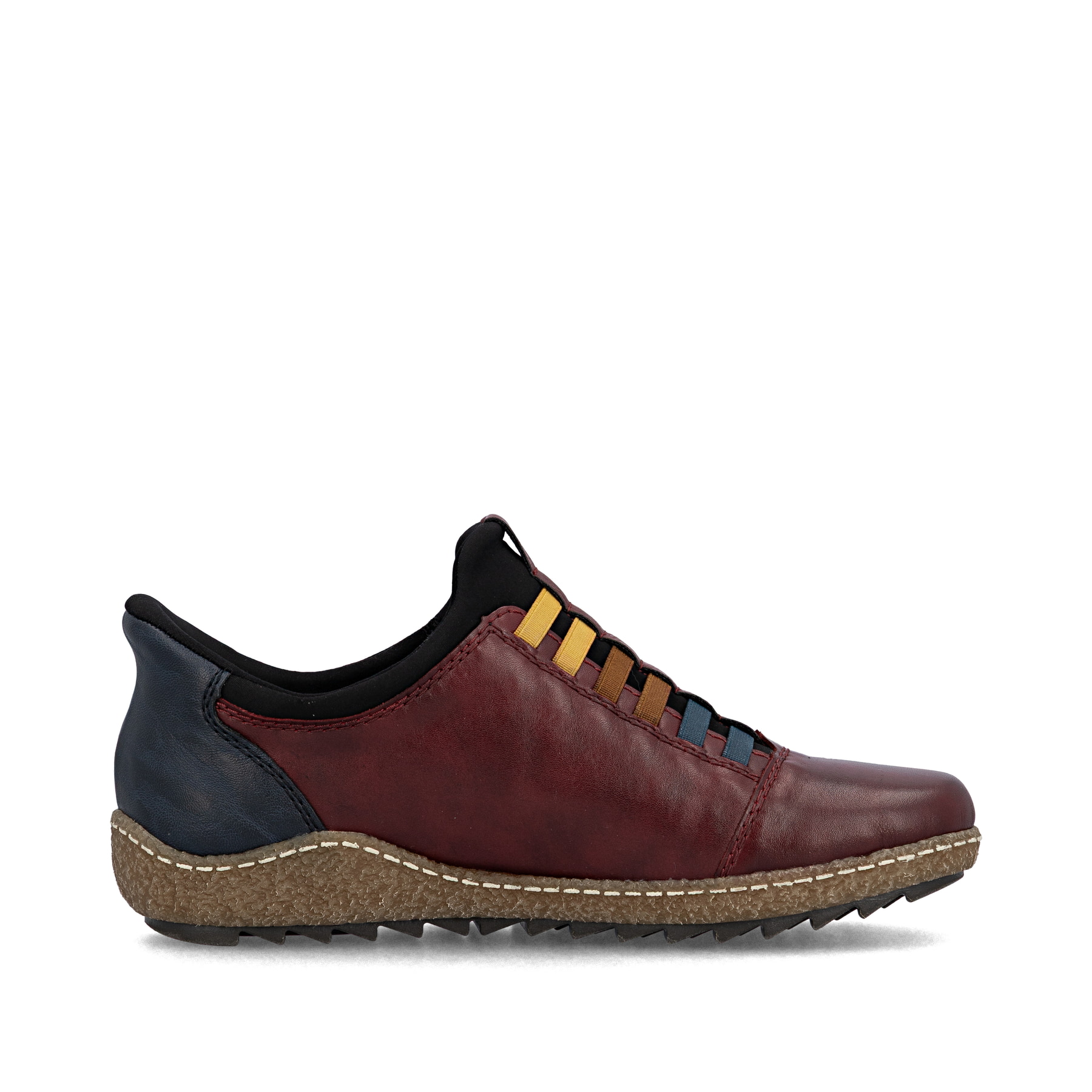 Mocassins Rieker rouges pour femme L7562-35 en cuir lisse. Chaussure vue de l'arrière.