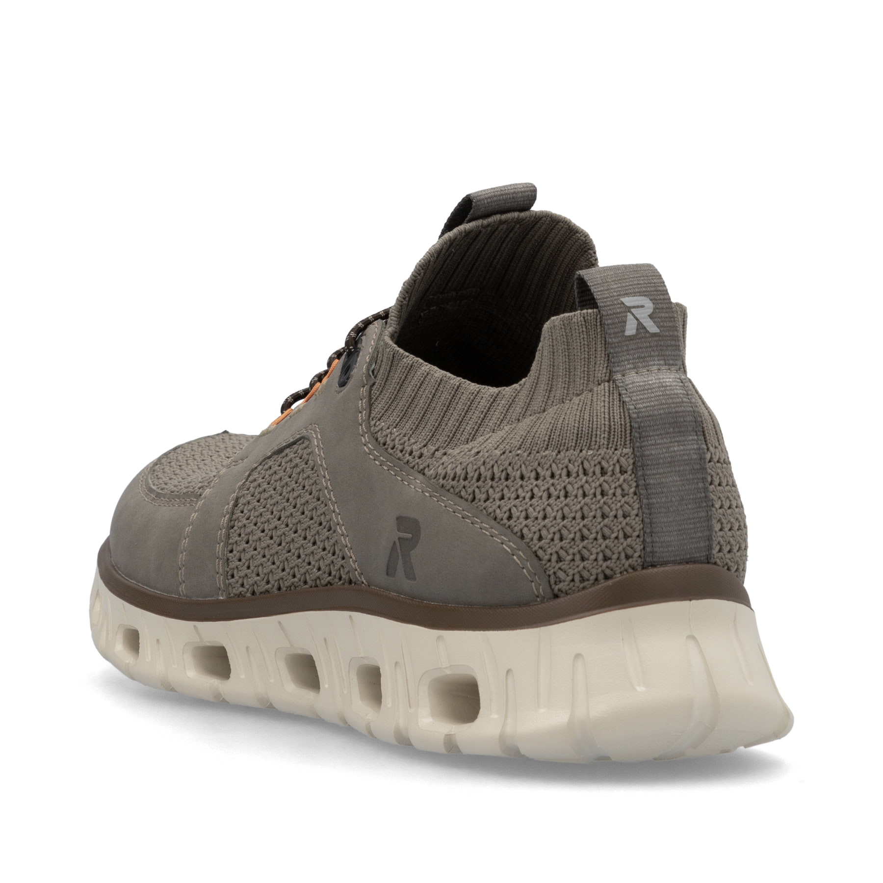 Beige Rieker Herren Sneaker Low 04351-64 mit Gummizug sowie ultraleichter Sohle. Schuh von hinten.