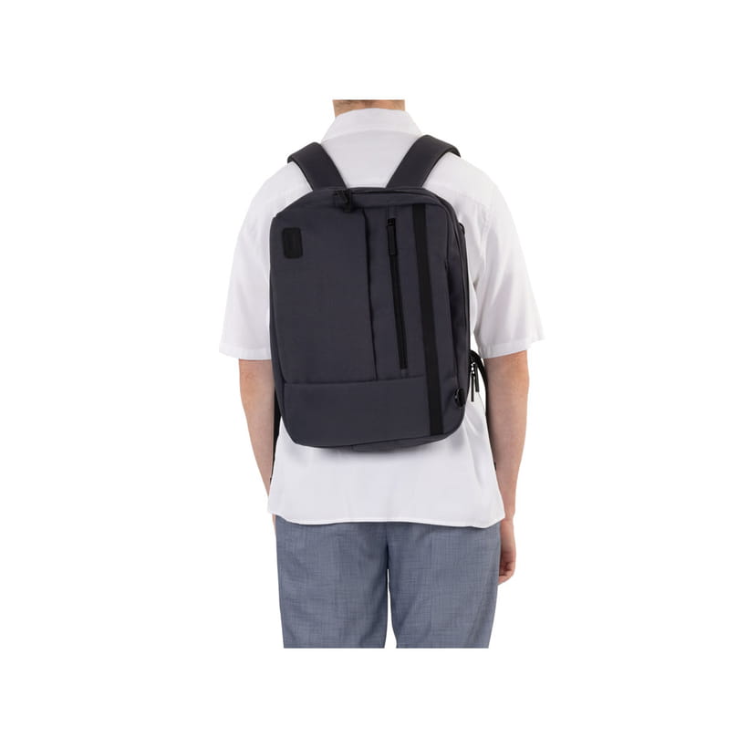 Sac pour ordinateur portable H5200-43 en gris avec fermeture éclair, compartiment rembourré pour ordinateur portable et bretelles amovibles. Porté.