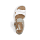 Weiße Rieker Keilsandaletten 67476-81 mit trendigen Schnalle. Schuh von oben.