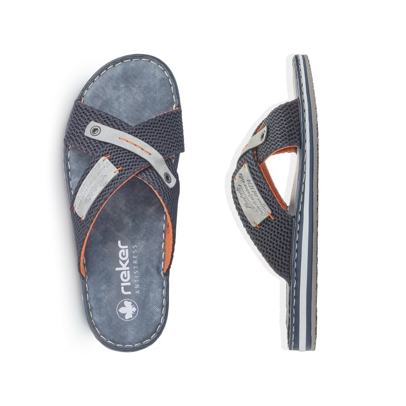 Blaue Rieker Herren Pantoletten 21539-14 mit Komfortweite G sowie leichter Sohle. Schuh von oben, liegend.