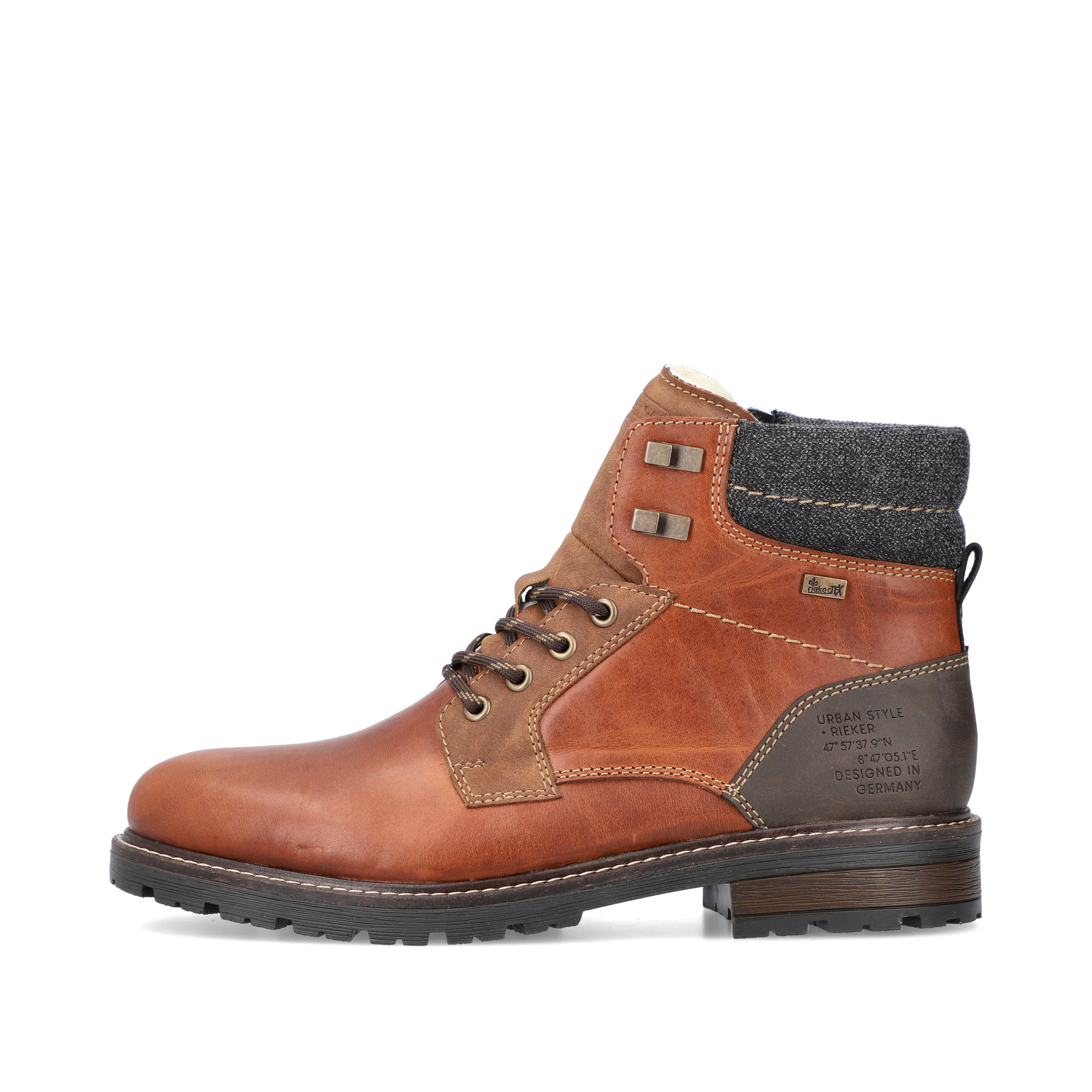Karamellbraune Rieker Herren Schnürstiefel 32040-25 mit einer robusten Profilsohle. Schuh Außenseite