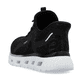 Schwarze Rieker Damen Sneaker Low M6066-01 mit Gummizug sowie flexibler Sohle. Schuh von hinten.