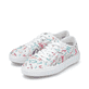 Bunte vegane Rieker Damen Sneaker Low M3926-90 mit einer Schnürung. Schuhpaar seitlich schräg.
