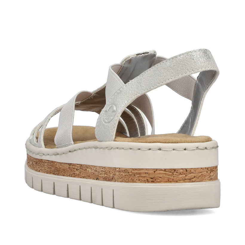 Silberne Rieker Keilsandaletten V4918-90 mit modischen Flechtelementen. Schuh von hinten.