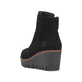 Mitternachtsschwarze Rieker Damen Kurzstiefel Y5065-00 mit einem Reißverschluss. Schuh von hinten.