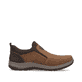 Mocassins  Rieker marron pour hommes 03650-24 avec élastiques et en largeur extra H. Côté intérieur de la chaussure.