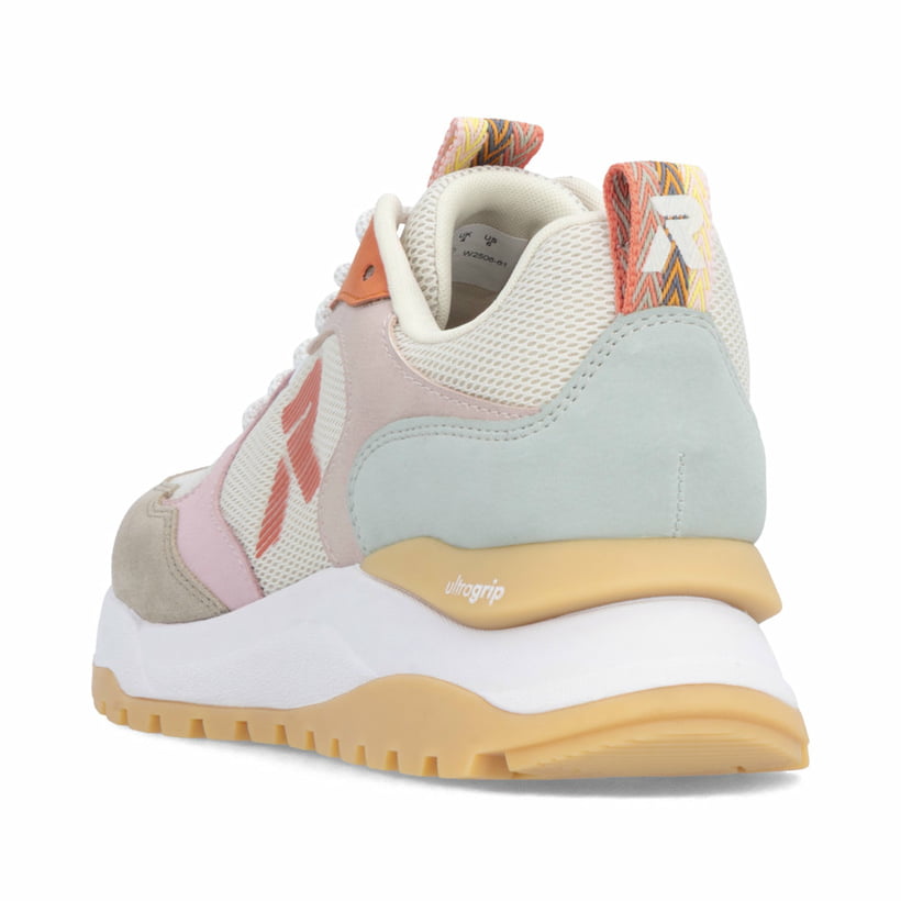 Baskets basses Rieker beiges pour femme W2506-61 avec lacets. Chaussure vue de l'arrière.