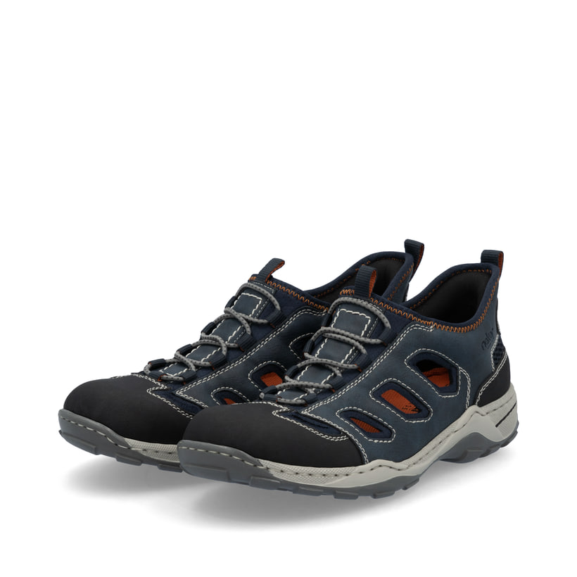 Blaue Rieker Herren Slipper 08078-14 mit Ready2GO Slip-in Feature sowie Gummizug. Schuhpaar seitlich schräg.