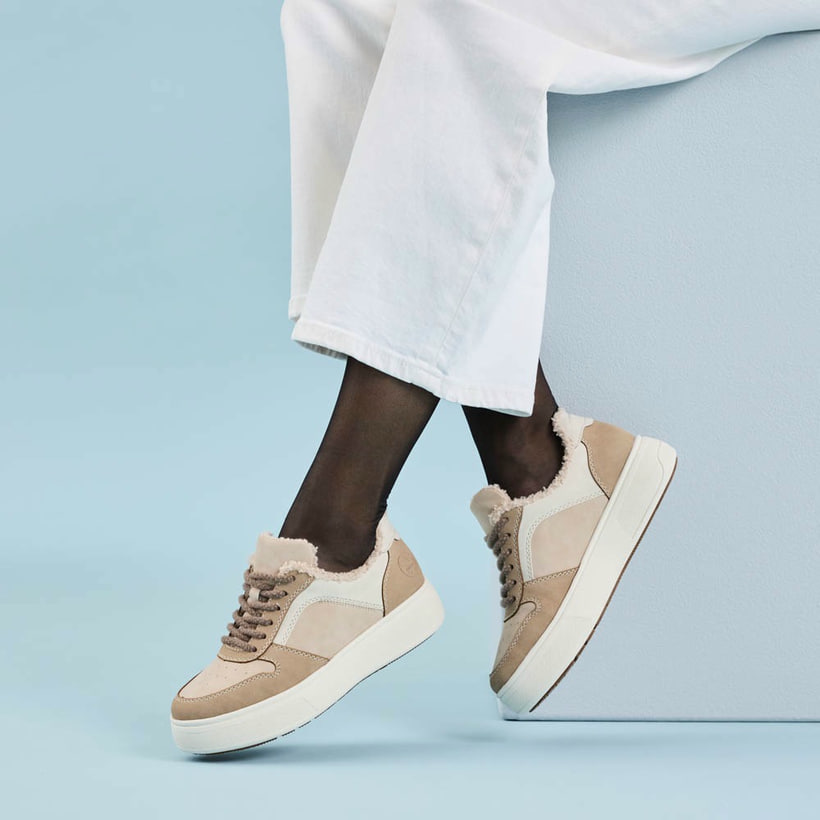 Beige Rieker Damen Sneaker Low M7700-62 getragen