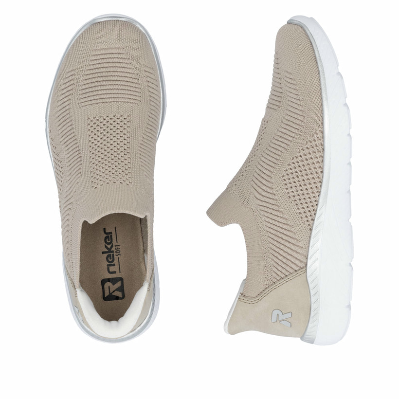 Baskets basses Rieker beiges femme M5072-62 avec option easy in facile. Chaussure vue de dessus, couchée.