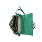 Rieker Handtasche H1605-54 in Grün mit Deko-Band, Reißverschluss, praktischen Schnappverschluss und unterteiltem Hauptfach. Geöffnet.