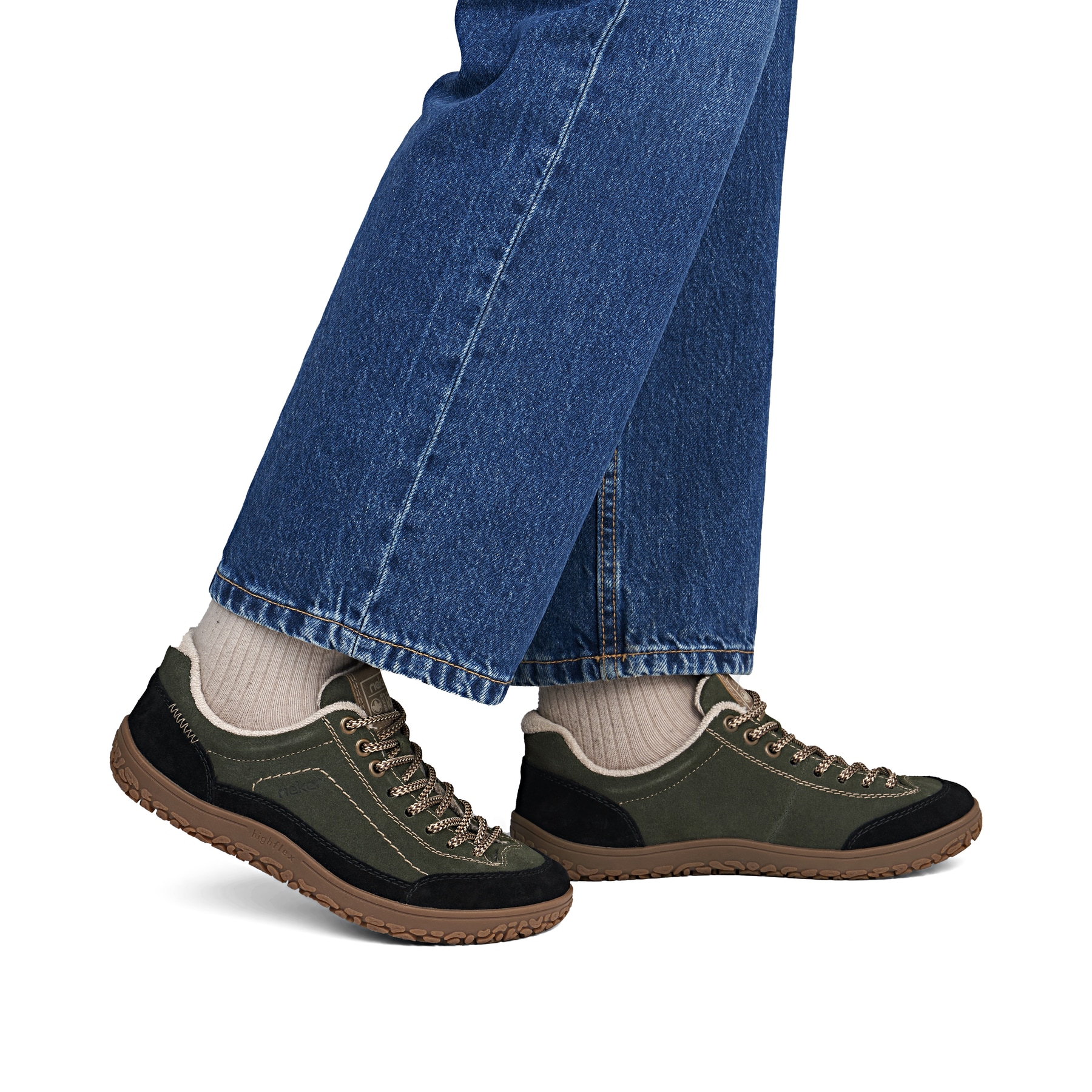 Chaussures à lacets Rieker vertes pour femmes 52303-54 en cuir velours. Chaussure au pied.