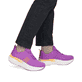 Rosa Rieker Sport Damen Sneaker Low W4101-30. Schuh am Fuß.