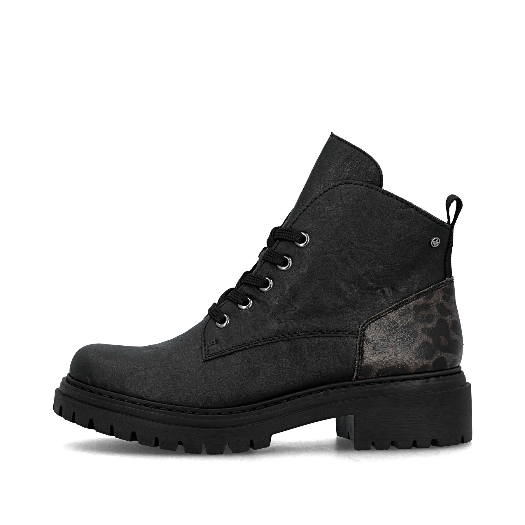 Schwarze Rieker Damen Biker Boots 72602-00 mit Leo-Print sowie einer Schnürung. Schuh Außenseite.