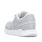 Graue Rieker Damen Sneaker Low M9000-40 mit Schnürung sowie ultraleichter Sohle. Schuh von hinten.