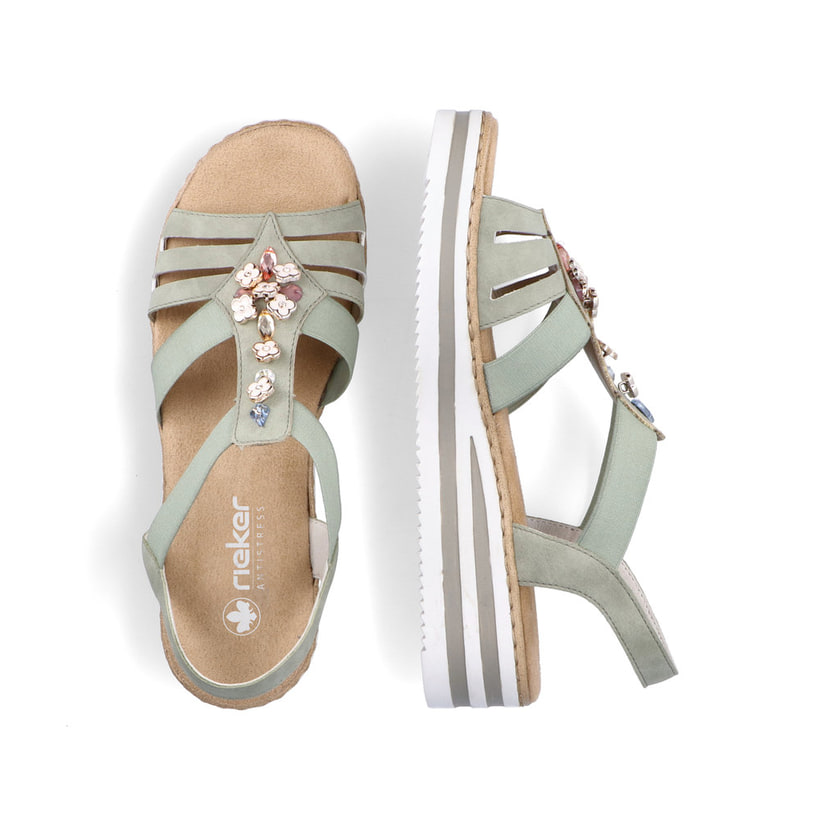 Grüne Rieker Keilsandaletten V0245-52 mit Schmuckelementen sowie einem Gummizug. Schuh von oben, liegend.