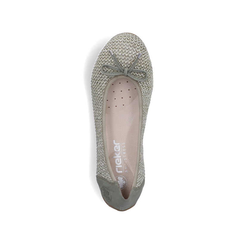 Khakifarbene Rieker Ballerinas 43850-52 mit dekorativer Schleife. Schuh von oben.
