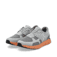 Graue Rieker Herren Sneaker Low 09100-45 mit einer Gummischnürung. Schuhpaar seitlich schräg.