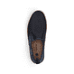 Blaue Rieker Herren Slipper B2661-14 mit einem Gummizug sowie der Komfortweite G. Schuh von oben.