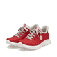 Rote Rieker Damen Slipper M5354-33 mit Ready2GO Slip-in Funktion sowie Gummizug. Schuhpaar seitlich schräg.