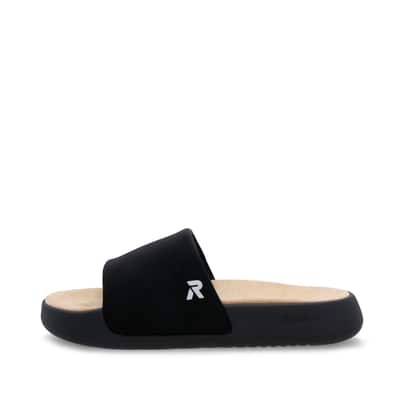 Schwarze Rieker Herren Pantoletten U3250-00 mit einer ultraleichten Sohle. Schuh Außenseite.