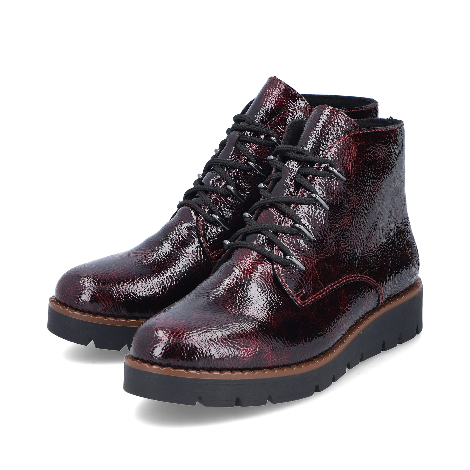 Blaue Rieker Ballerinas 44896-15 mit Klettverschluss sowie Löcheroptik. Schuh Außenseite gespiegelt.
