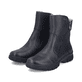 Schwarze Rieker Damen Kurzstiefel Z7263-00 aus Glattleder. Schuhpaar seitlich schräg.