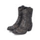 Schwarz-braune Rieker Damen Kurzstiefel 93770-27 mit einem Reißverschluss. Schuhpaar seitlich schräg.
