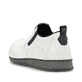 Weiße Rieker Herren Slipper 05450-80 mit einem Elastikeinsatz sowie Extraweite H. Schuh von hinten.