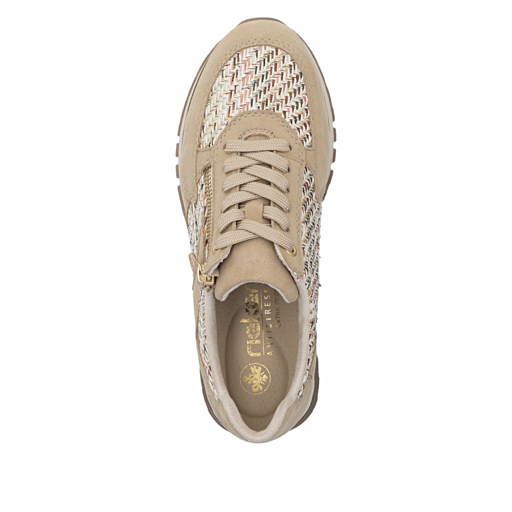 Baskets basses Rieker beiges pour femme 49010-62 en cuir velours. Chaussure vue de dessus.