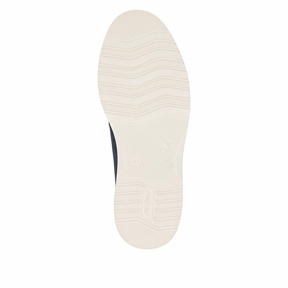 Blaue Rieker Herren Slipper 04550-14 mit einem Gummizug sowie der Extraweite H. Schuh Laufsohle.