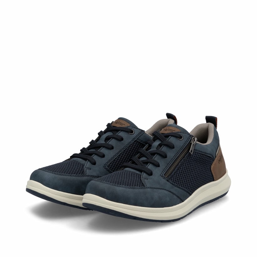 Blaue Rieker Herren Sneaker Low 16901-14 mit Reißverschluss sowie Extraweite H. Schuhpaar seitlich schräg.