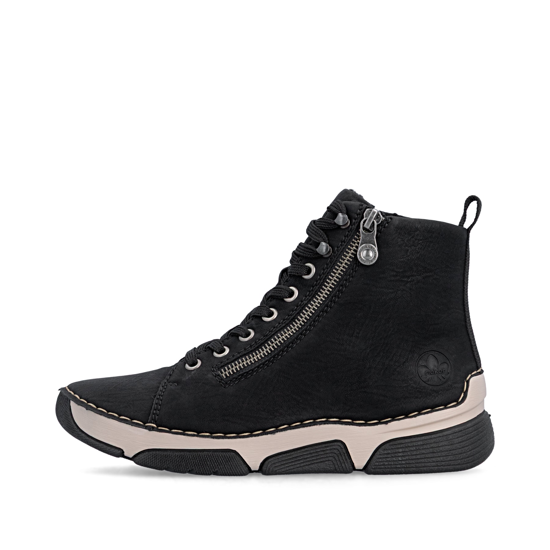 Schwarze Rieker Damen Schnürstiefel 45920-01 mit markanter Anflechter-Naht. Schuh Außenseite.