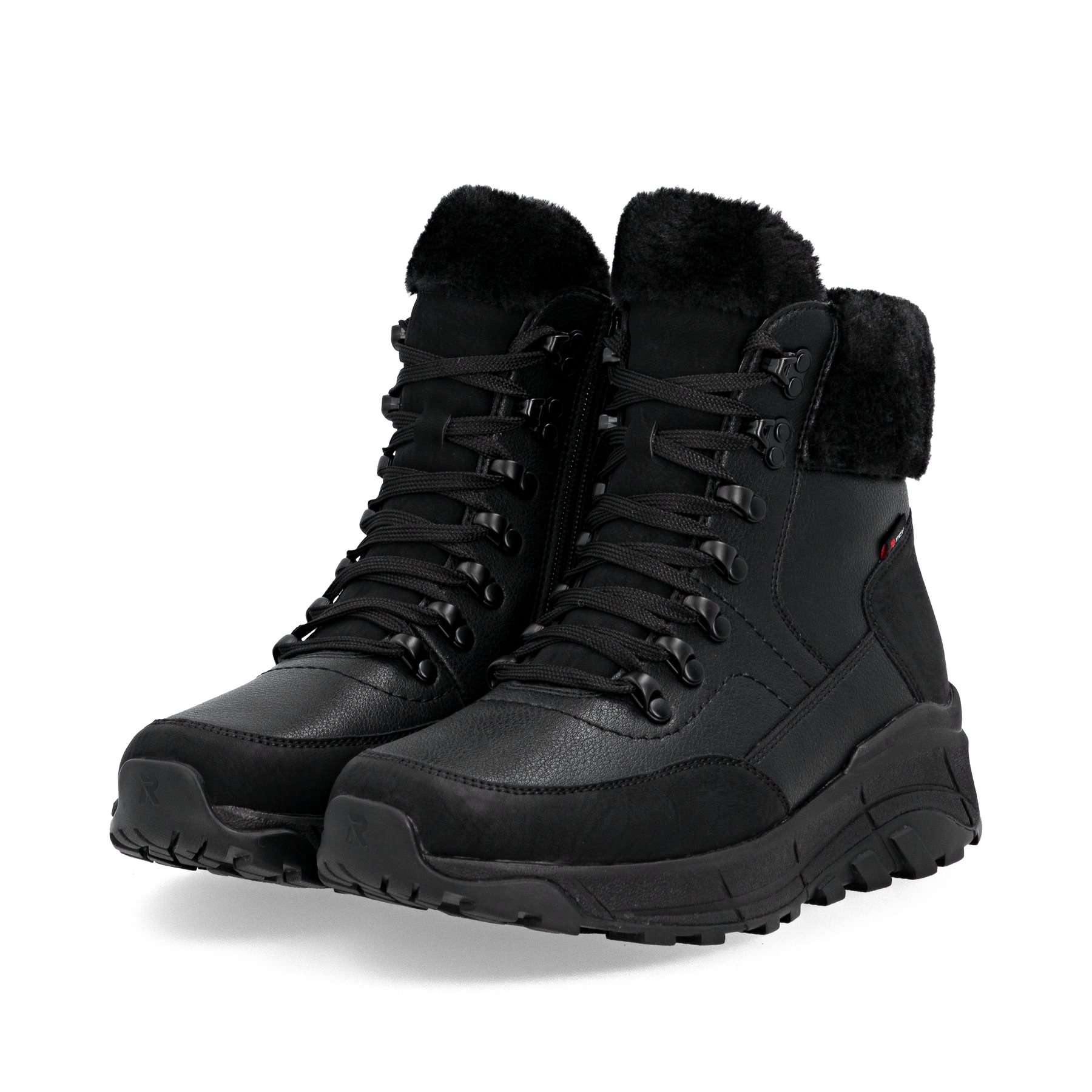 Schwarze Rieker Damen Schnürstiefel W0063-02 mit wasserabweisender TEX-Membran. Schuhpaar seitlich schräg.
