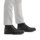 Schwarze Rieker Herren Kurzstiefel 33452-00 aus Glattleder. Schuh am Fuß.