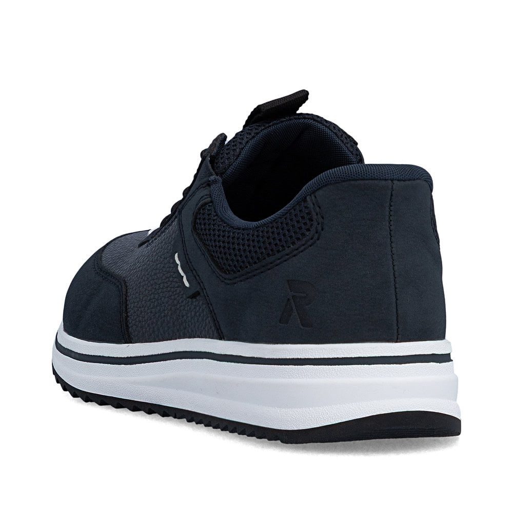 Blaue Rieker Damen Slipper L5850-14 mit Ready2GO easy in Funktion sowie Gummizug. Schuh von hinten.
