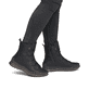 Schwarze Rieker Damen Schnürstiefel 53602-00 mit einem Reißverschluss. Schuh am Fuß.