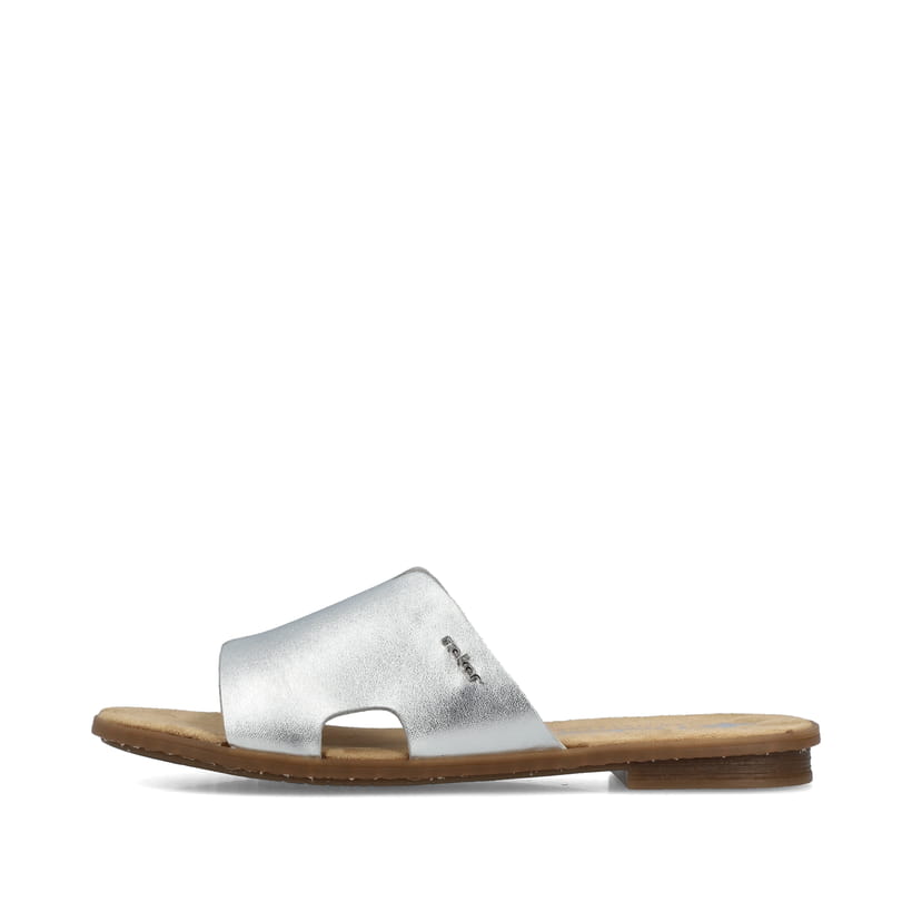 Silberne Rieker Damen Pantoletten 64282-90 mit Gummizug sowie griffiger Sohle. Schuh Außenseite.