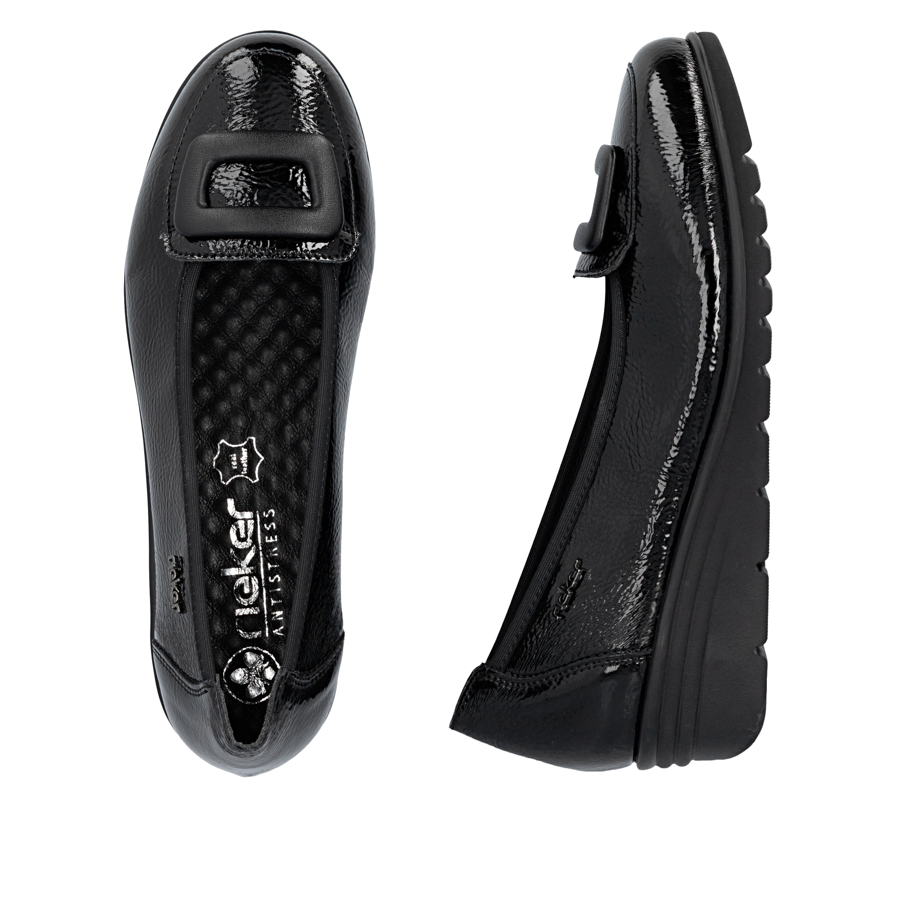 Schwarze Rieker Ballerinas L5362-00 mit Deko-Schnalle. Schuh von oben, liegend.