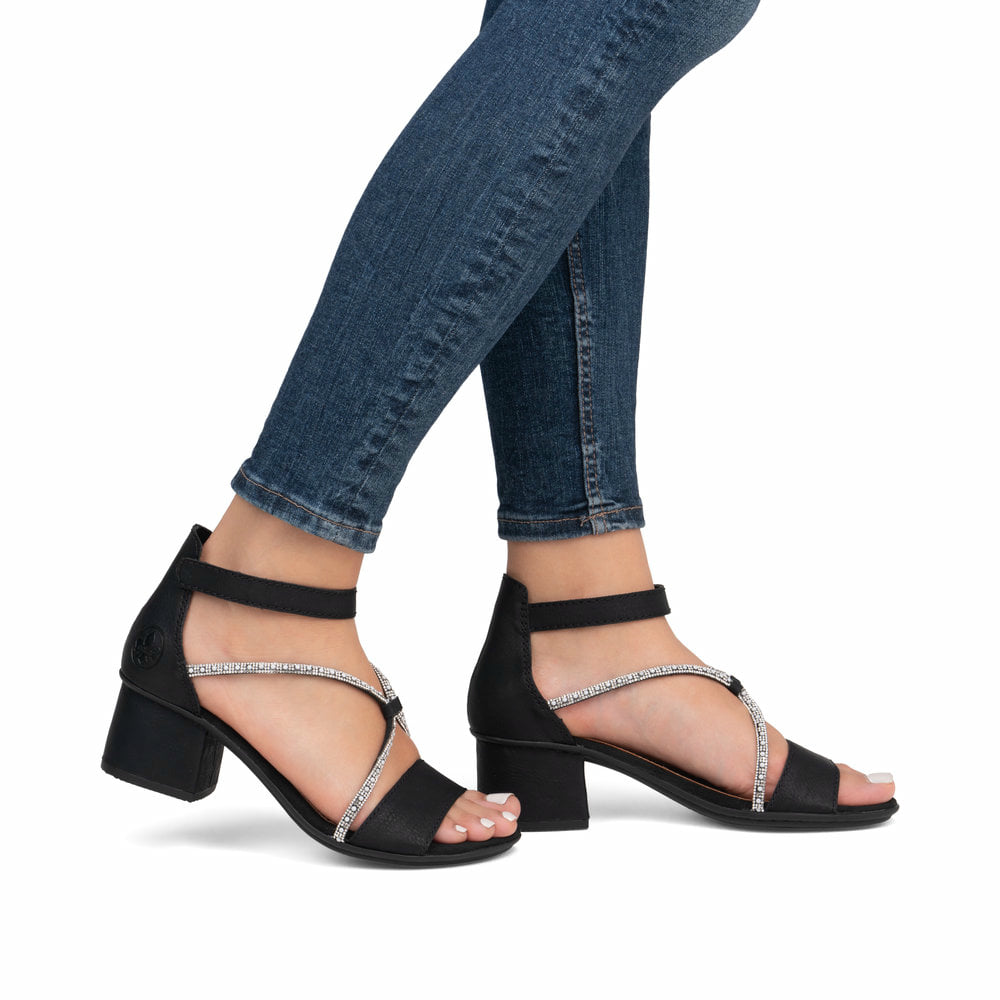 Sandales Rieker noires pour femme 64654-00 avec strass. Chaussure au pied.