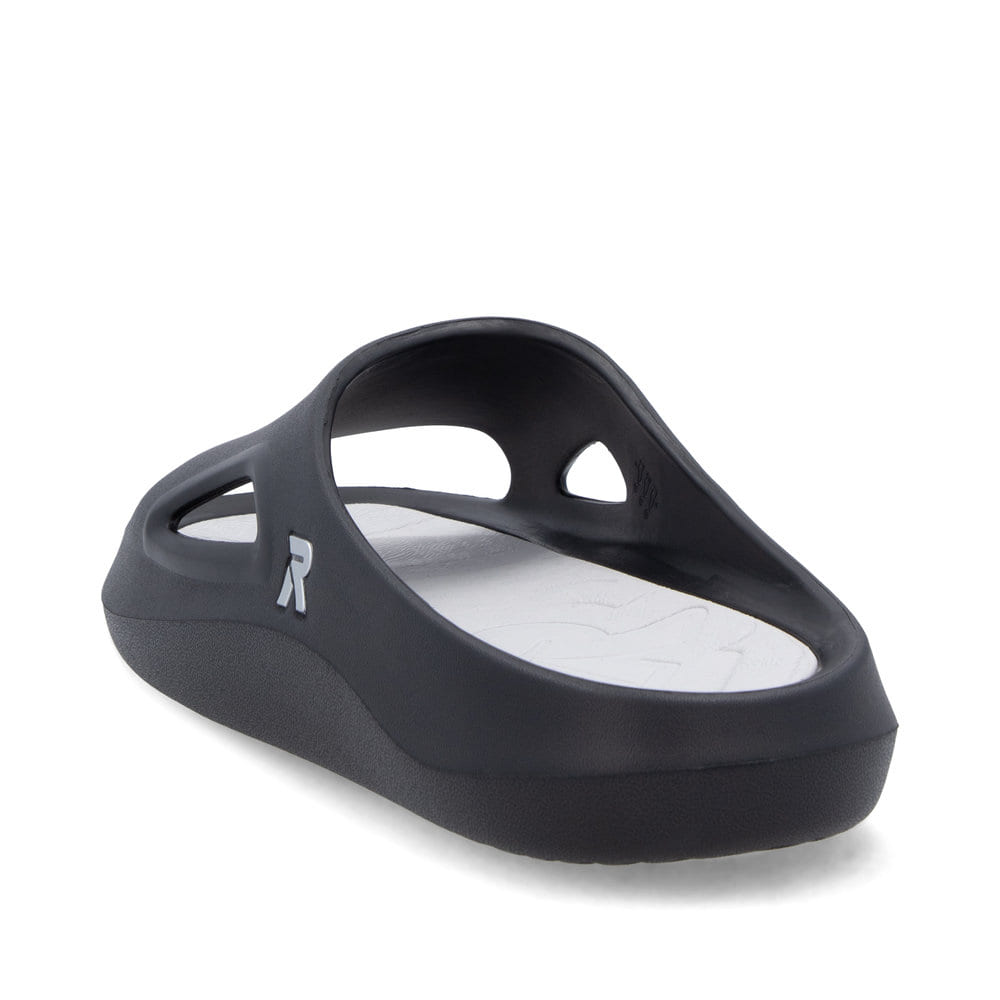 Schwarze Rieker Herren Pantoletten U3450-00 mit einer ultraleichten Sohle. Schuh von hinten.