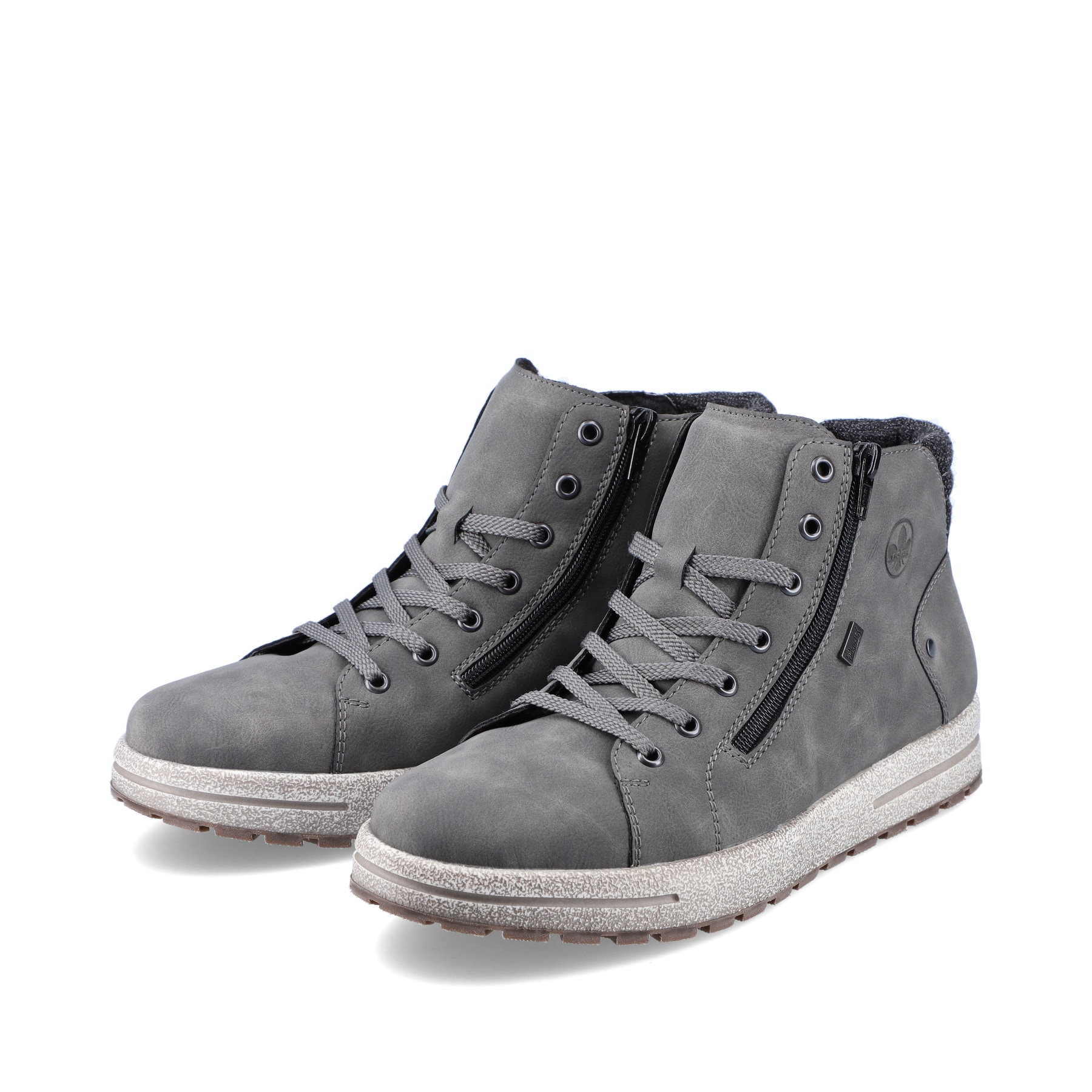 Mondgraue Rieker Herren Schnürstiefel 30721-45 mit Schnürung und Reißverschluss. Schuhpaar schräg.