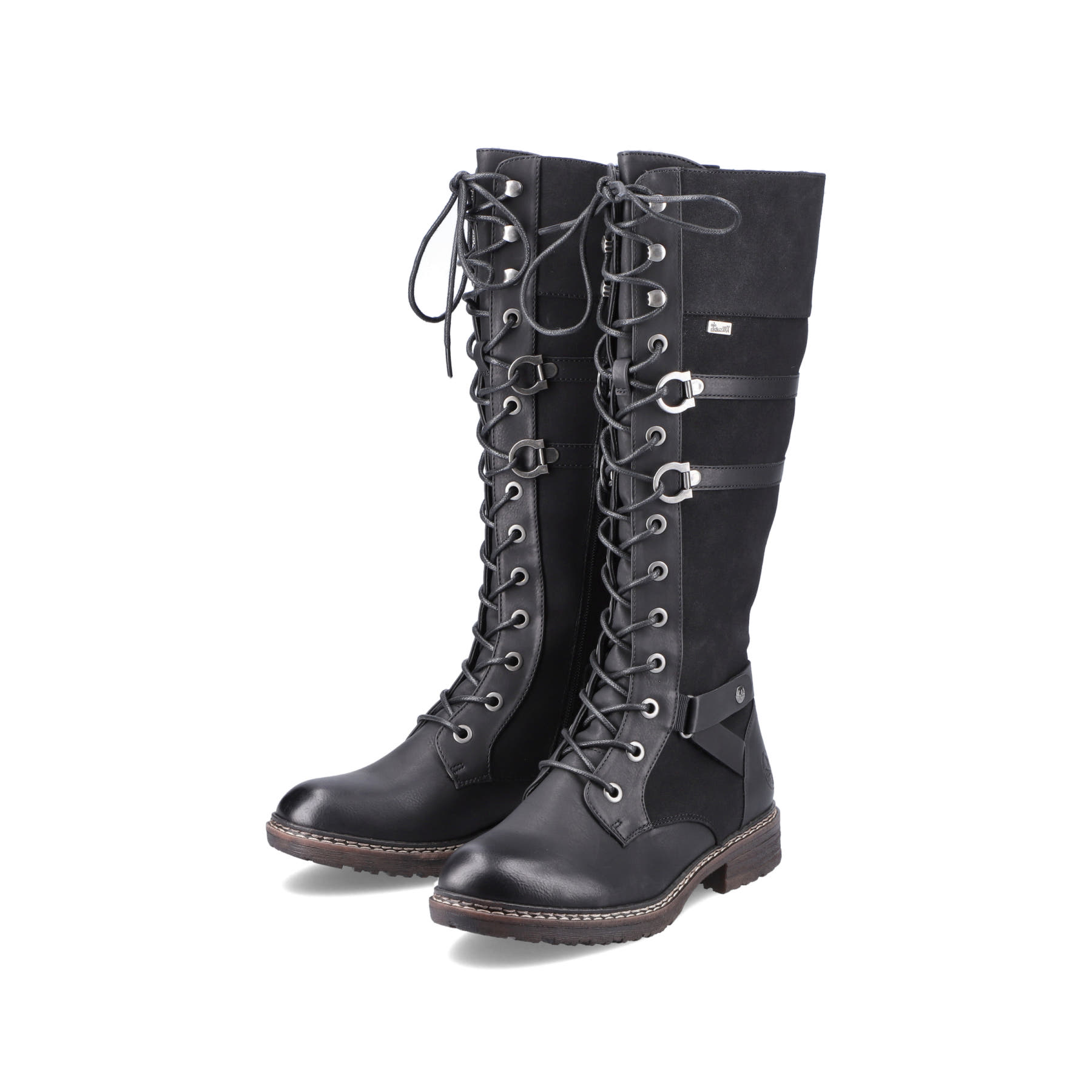 Schwarze Rieker Damen Hochschaftstiefel 94732-00 mit einem Reißverschluss. Schuhpaar seitlich schräg.
