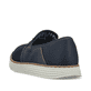 Blaue Rieker Herren Slipper B2267-14 mit einem Gummizug sowie Komfortweite G 1/2. Schuh von hinten.