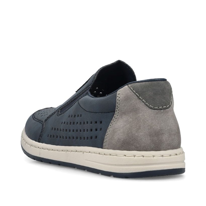 Blaue Rieker Herren Slipper 18267-15 mit einem Gummizug sowie Komfortweite G 1/2. Schuh von hinten.