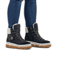Dunkelblau-beige Rieker Damen Schnürstiefel Y6347-14 aus Rauleder. Schuh am Fuß.
