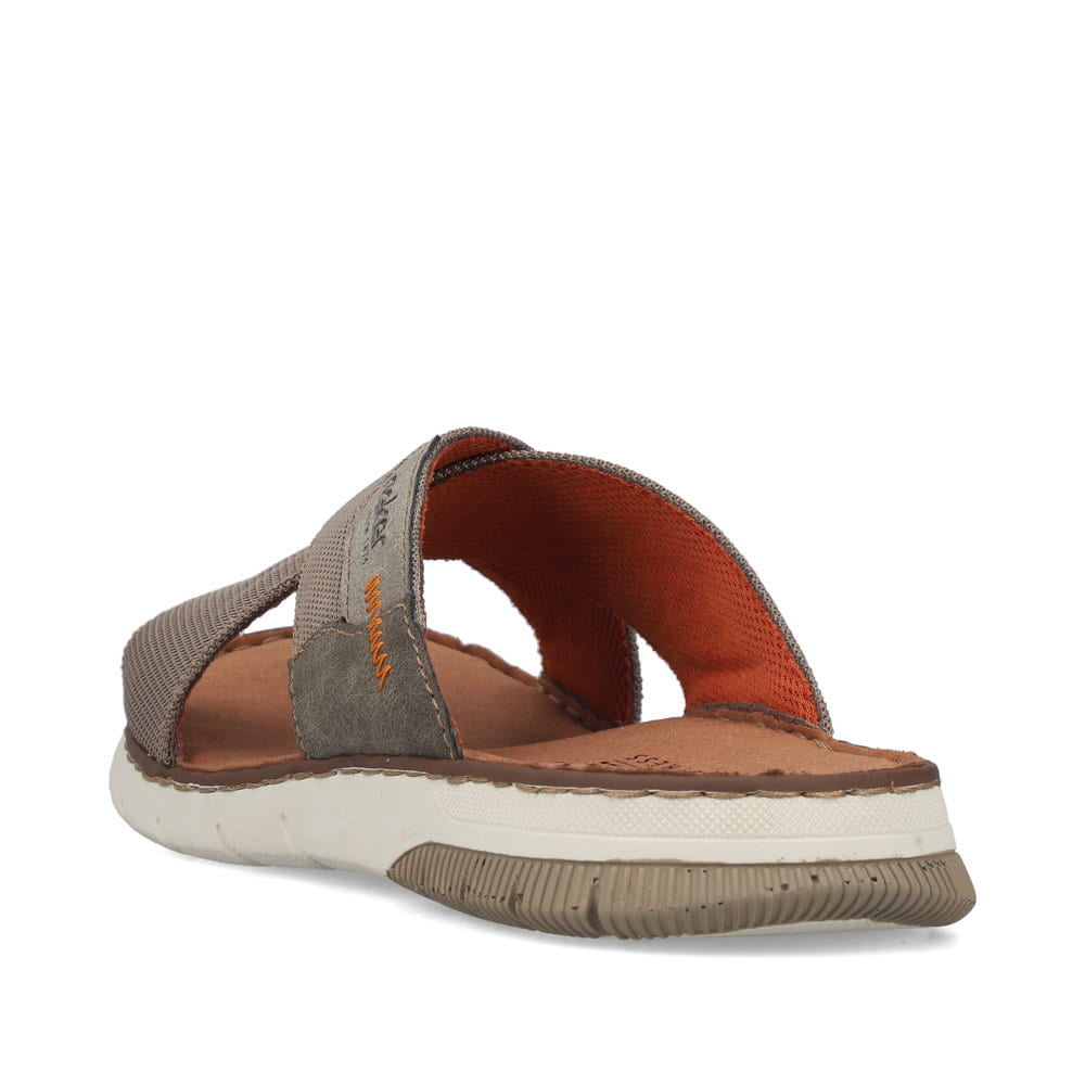 Beige Rieker Herren Pantoletten 25250-64 mit der Komfortweite G. Schuh von hinten.
